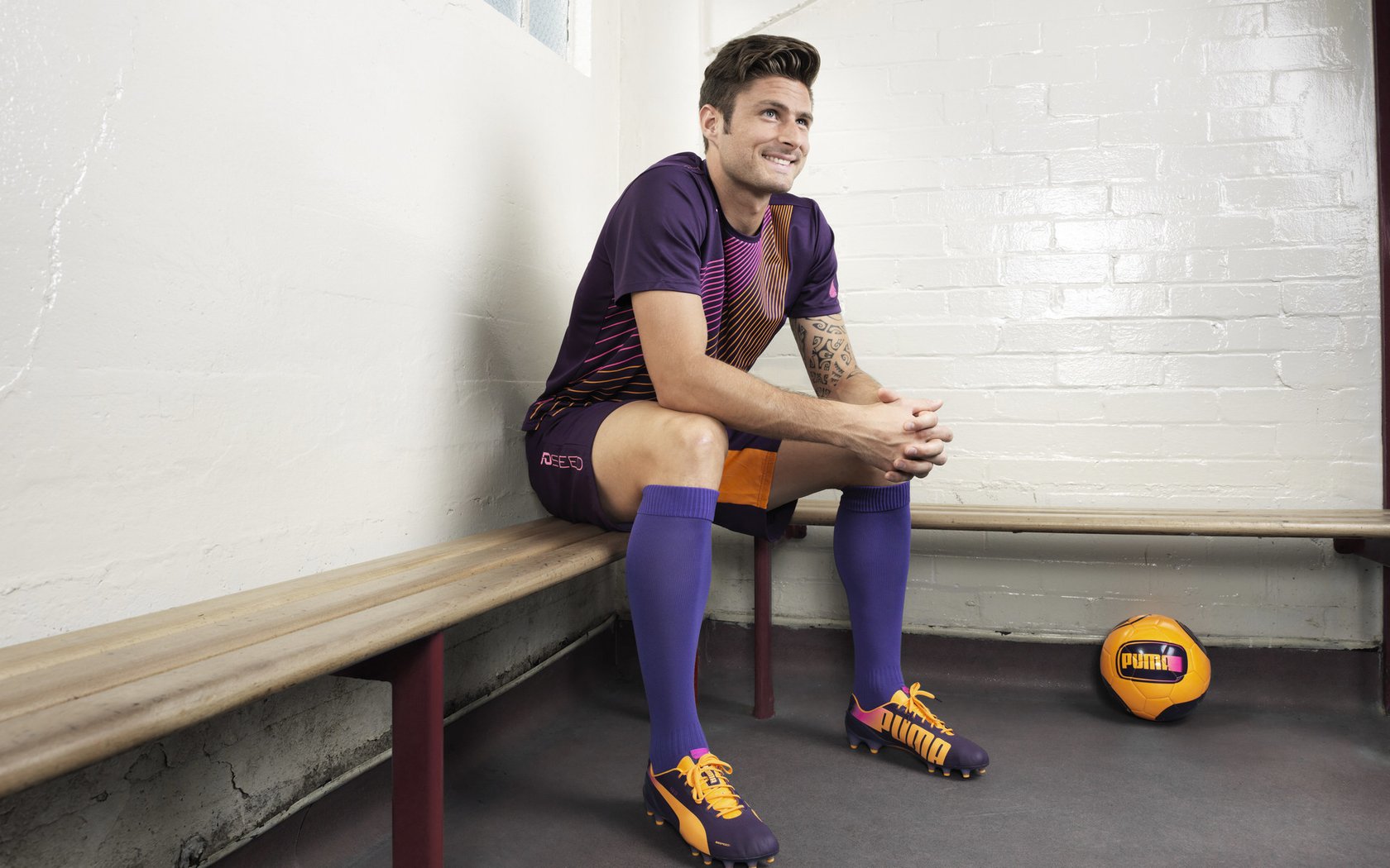 雷恩依靠速度优势打出精彩配合,雷恩有用吗