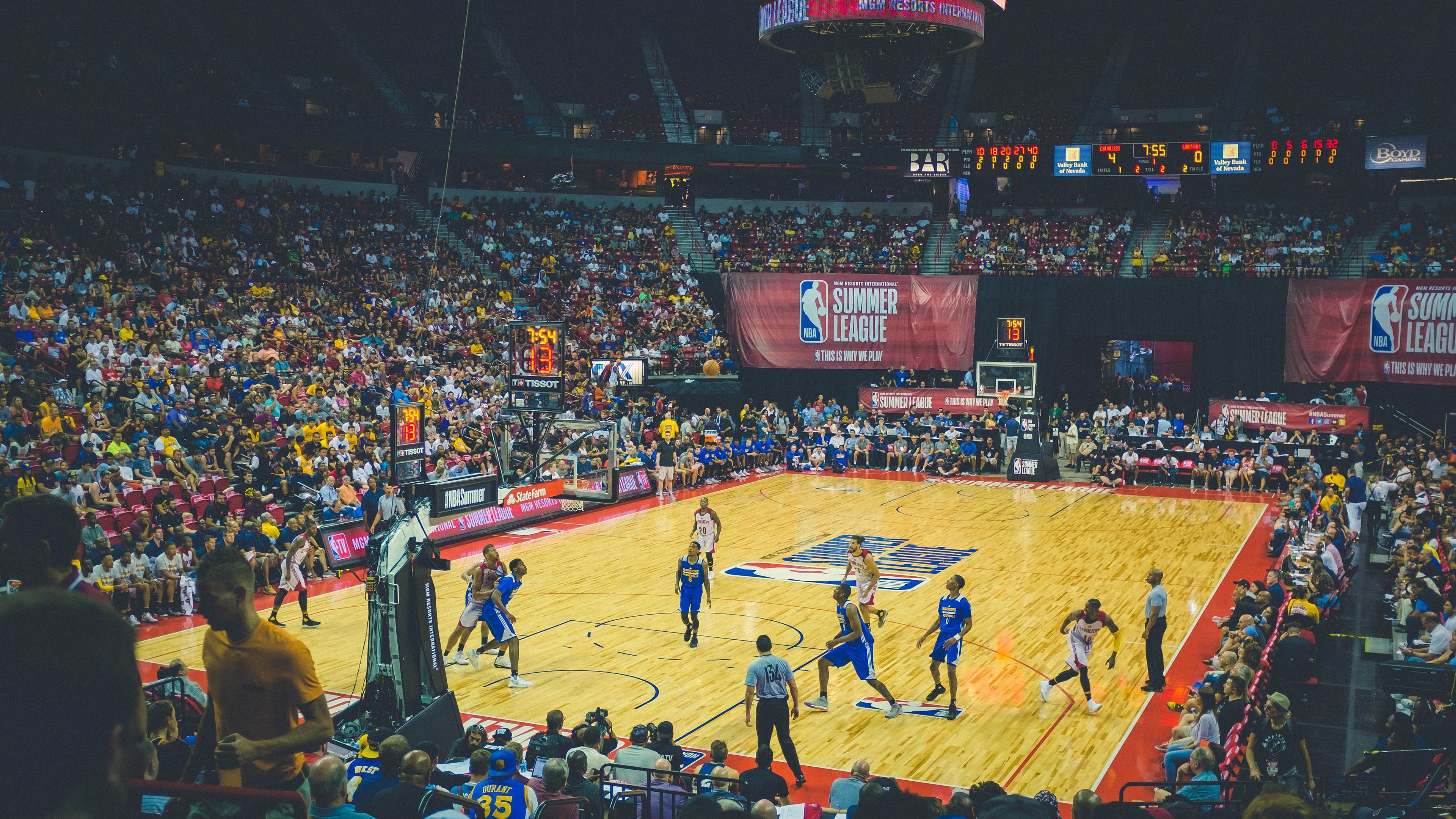 中学生篮球赛场智能评分系统开始投入使用,中学生篮球锦标赛